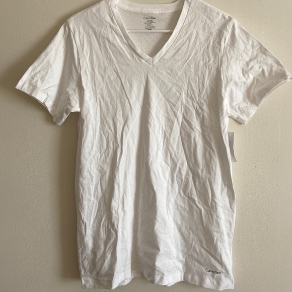 Calvin Klein Men’s Basic V-neck White Tee BN - Picture 2 of 5